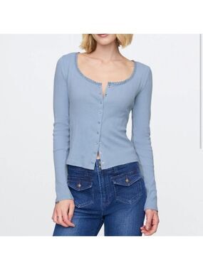 NWT. Gap Snap Front T Cardi Small